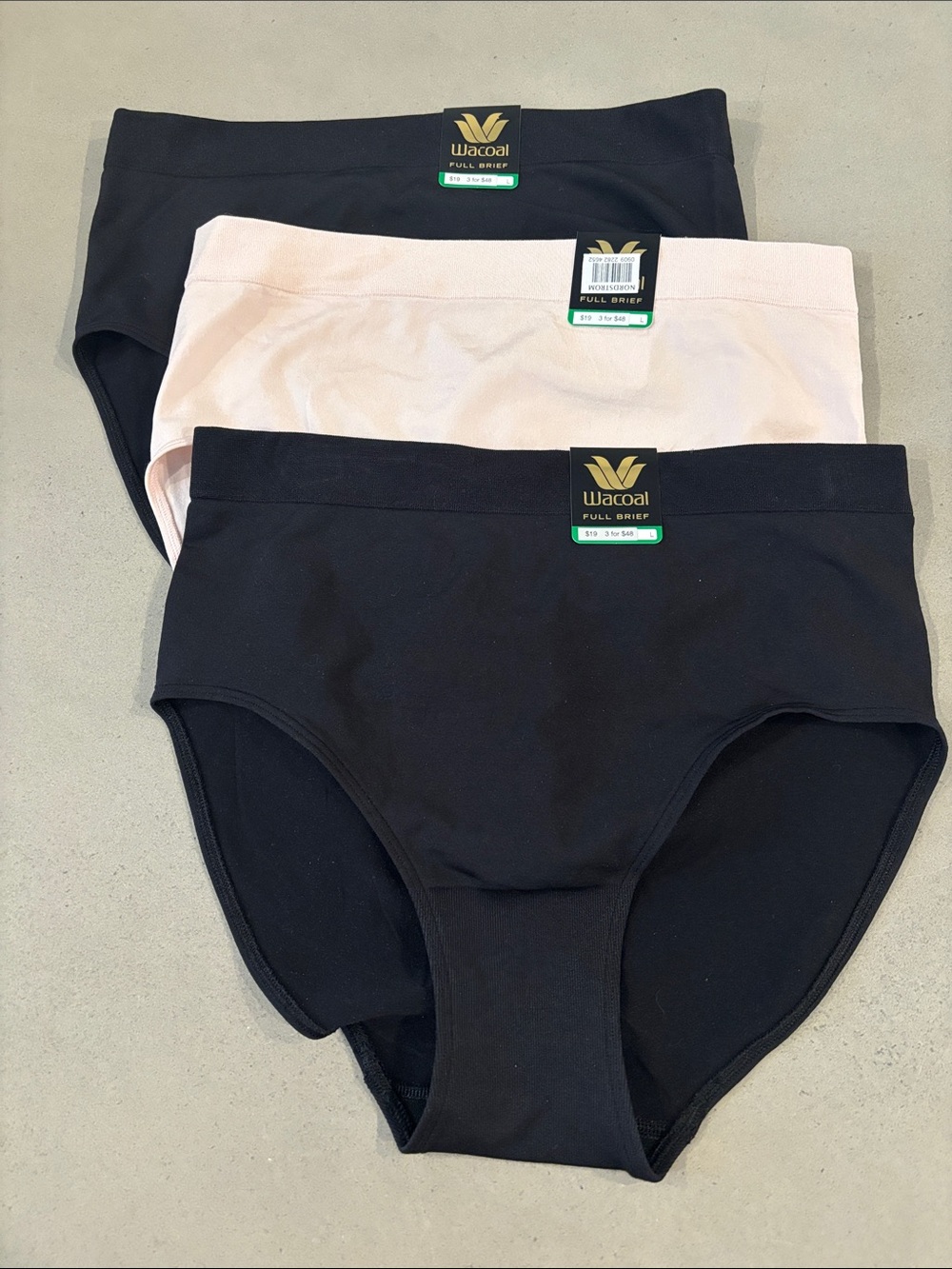 Wacoal B-Smooth Full Brief Set Of 3 - Picture 4 of 7